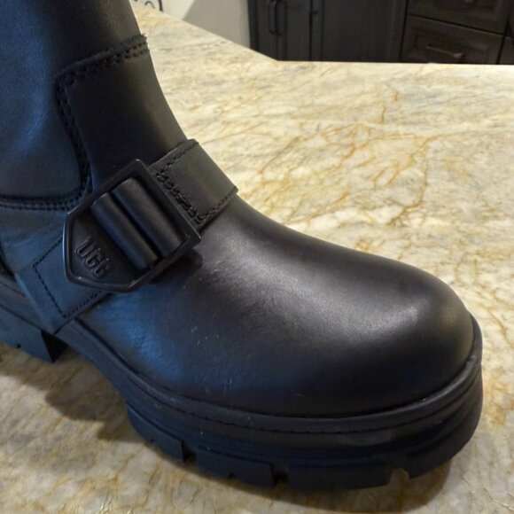 Ugg Women's Ashton Short Waterproof Bootie NWT Size 7 - Picture 6 of 11